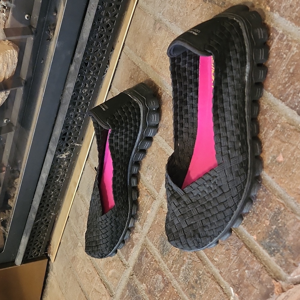 Skechers Woven Lightweight Memory Foam Slip On Sneakers Never Worn Size 7.5 NWOT - Picture 7 of 10